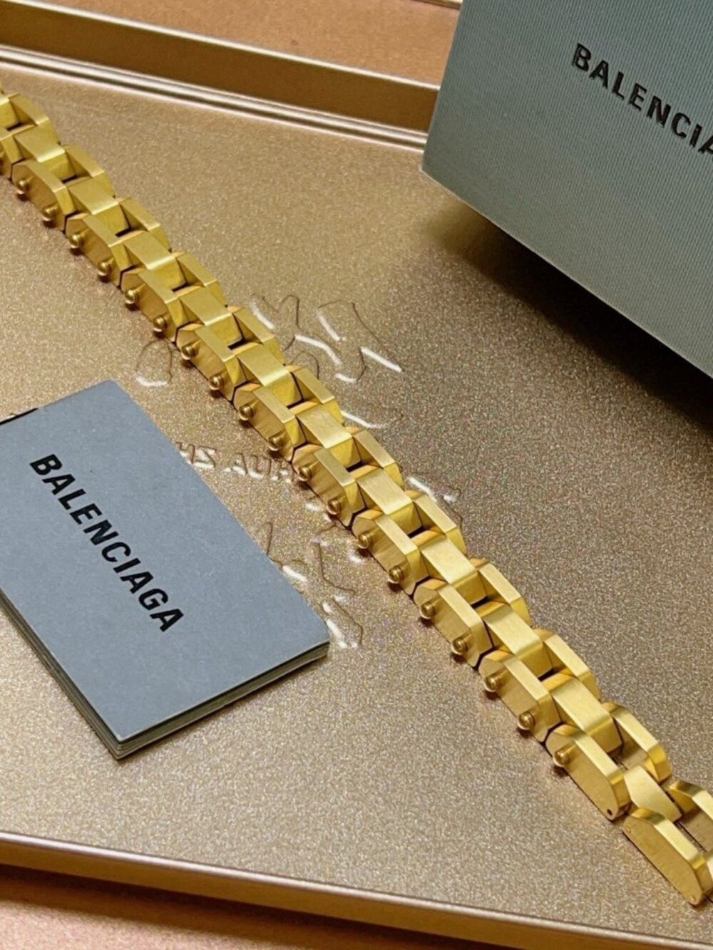 women and  men  Balenciaga bracelet - Picture 5 of 8